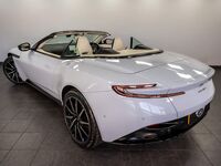 ASTON MARTIN DB11