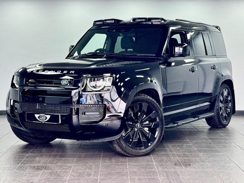 LAND ROVER DEFENDER 110