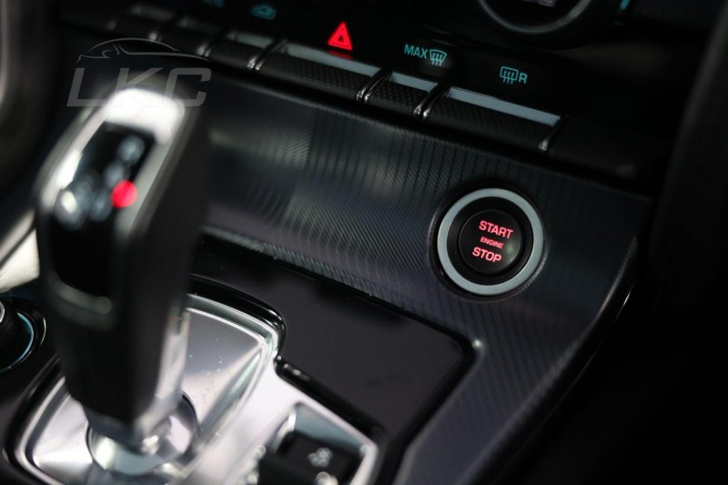 JAGUAR F-TYPE