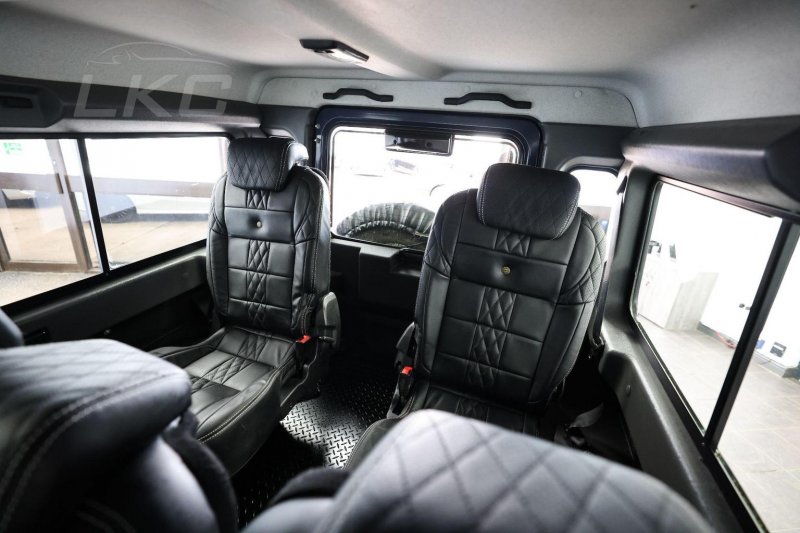 LAND ROVER DEFENDER 110