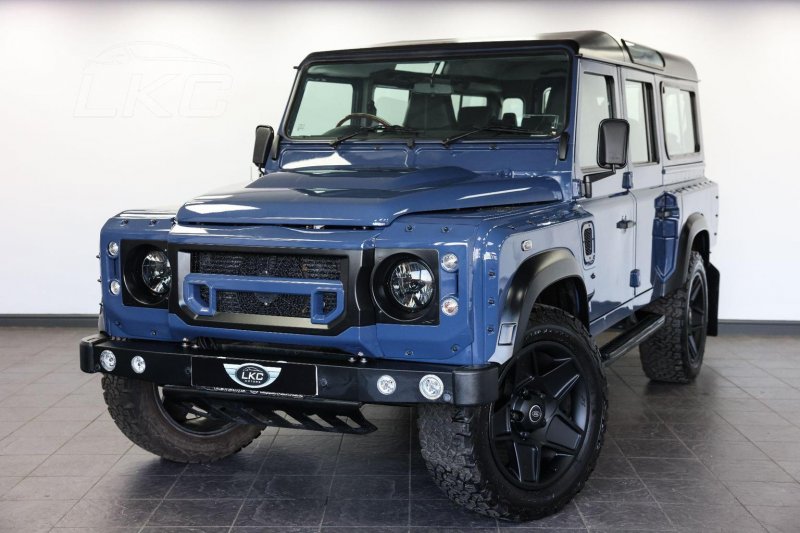 LAND ROVER DEFENDER 110