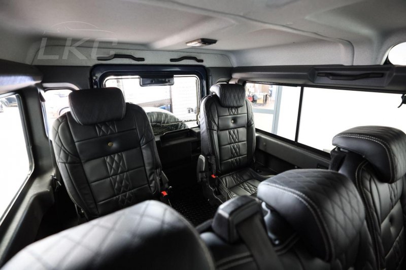 LAND ROVER DEFENDER 110