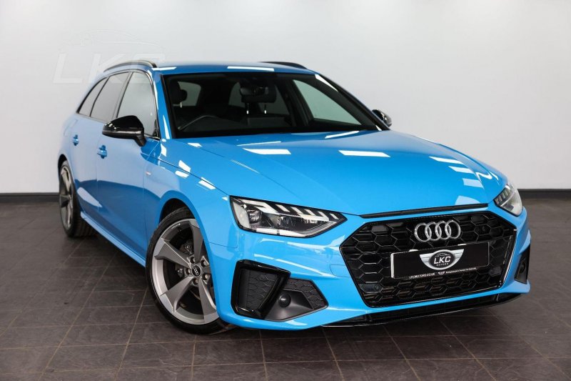 AUDI A4 AVANT