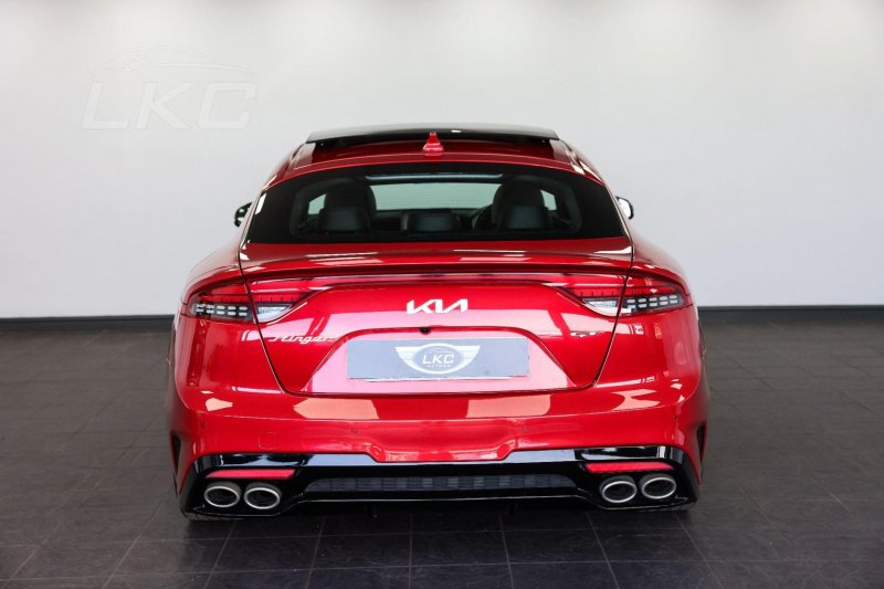 KIA STINGER