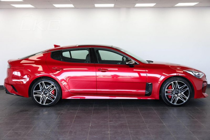 KIA STINGER