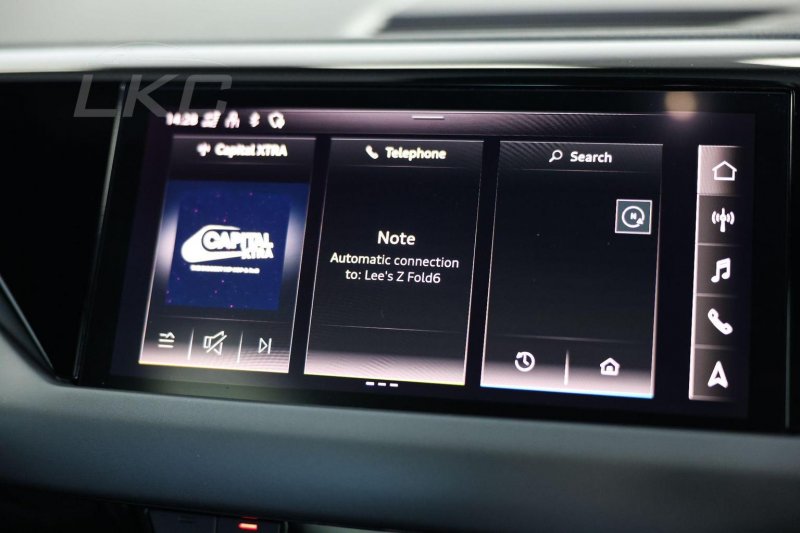AUDI E-TRON