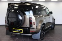 LAND ROVER DEFENDER 110