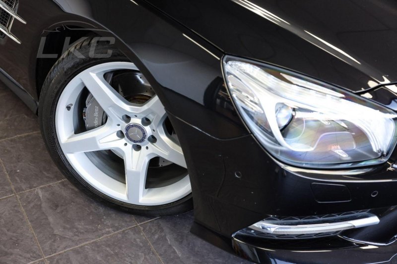 MERCEDES-BENZ SL