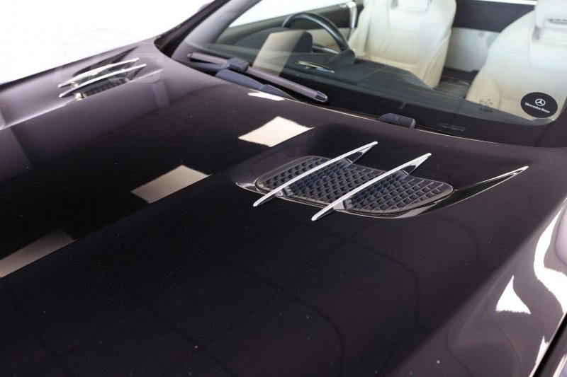 MERCEDES-BENZ SL
