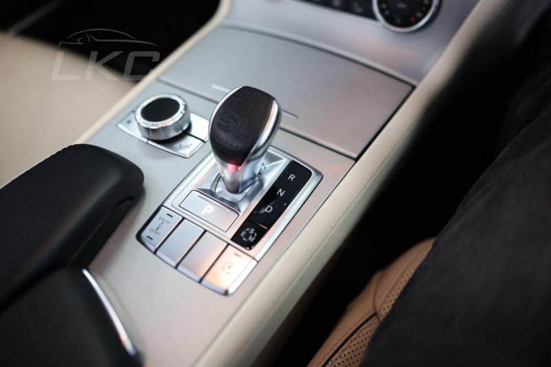 MERCEDES-BENZ SL
