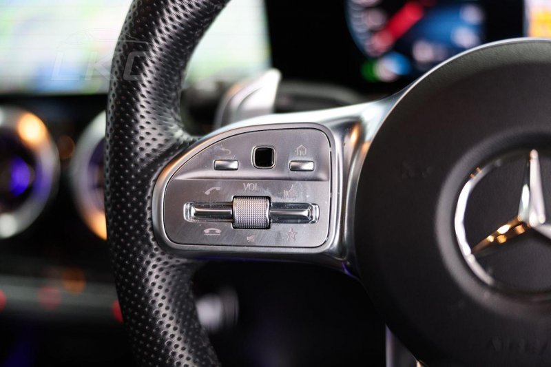 MERCEDES-BENZ GLB CLASS