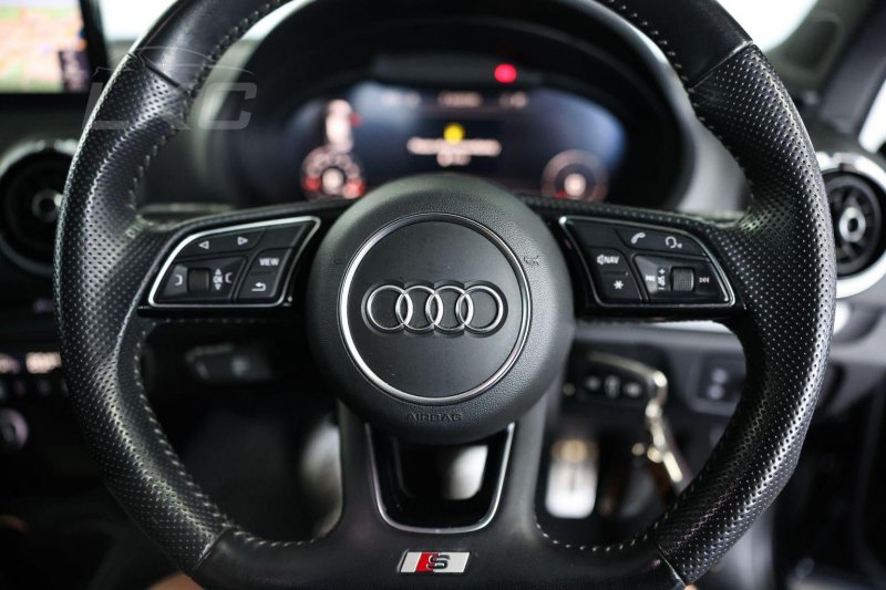 AUDI S3