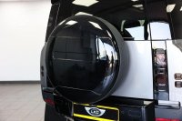 LAND ROVER DEFENDER 110