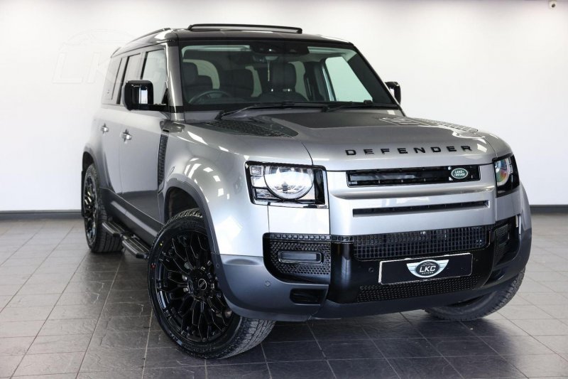LAND ROVER DEFENDER 110