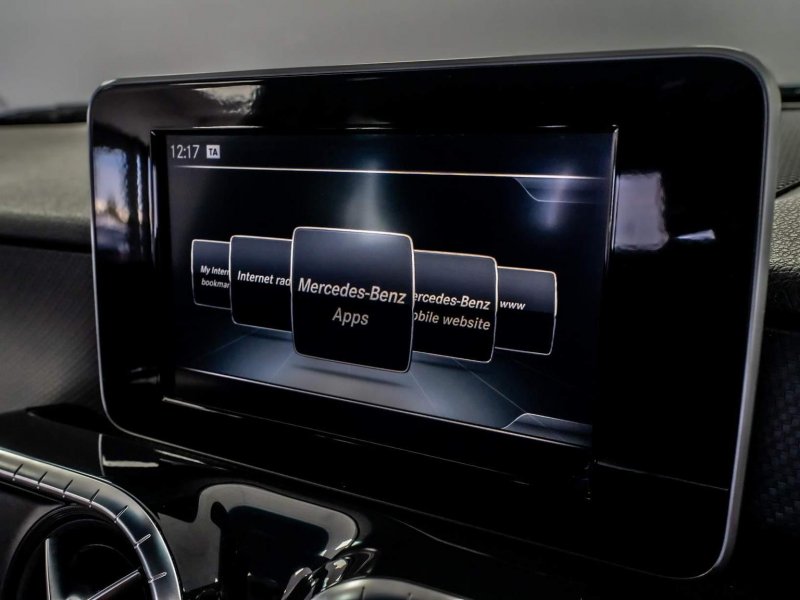 MERCEDES-BENZ X CLASS