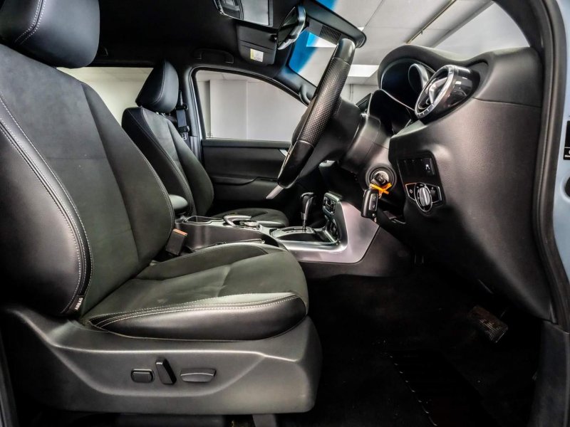 MERCEDES-BENZ X CLASS