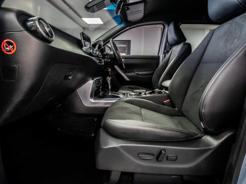 MERCEDES-BENZ X CLASS
