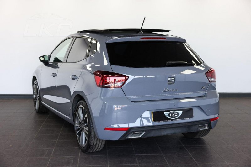 SEAT IBIZA