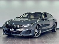 BMW 8 SERIES