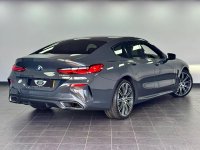 BMW 8 SERIES