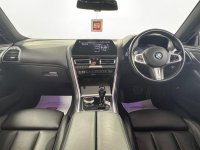 BMW 8 SERIES