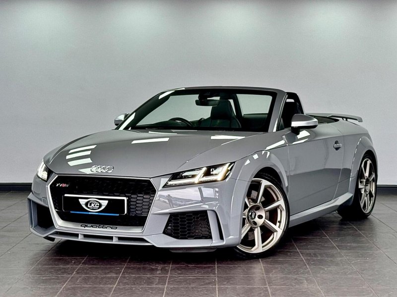 AUDI TT RS