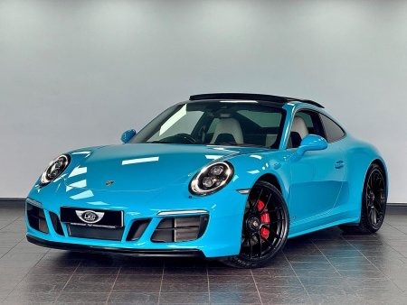 PORSCHE