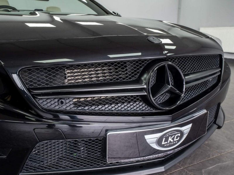 MERCEDES-BENZ SL