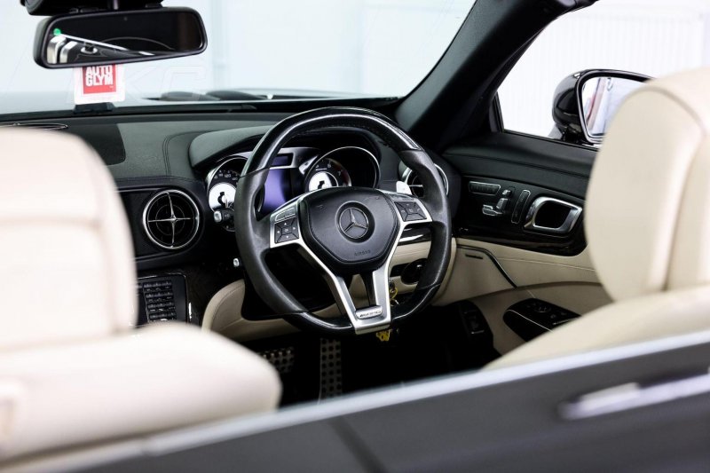 MERCEDES-BENZ SL