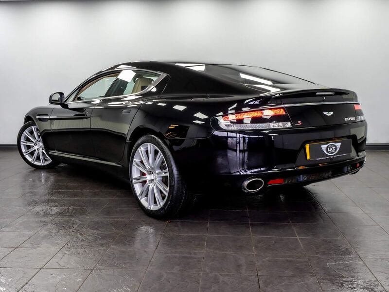 ASTON MARTIN RAPIDE